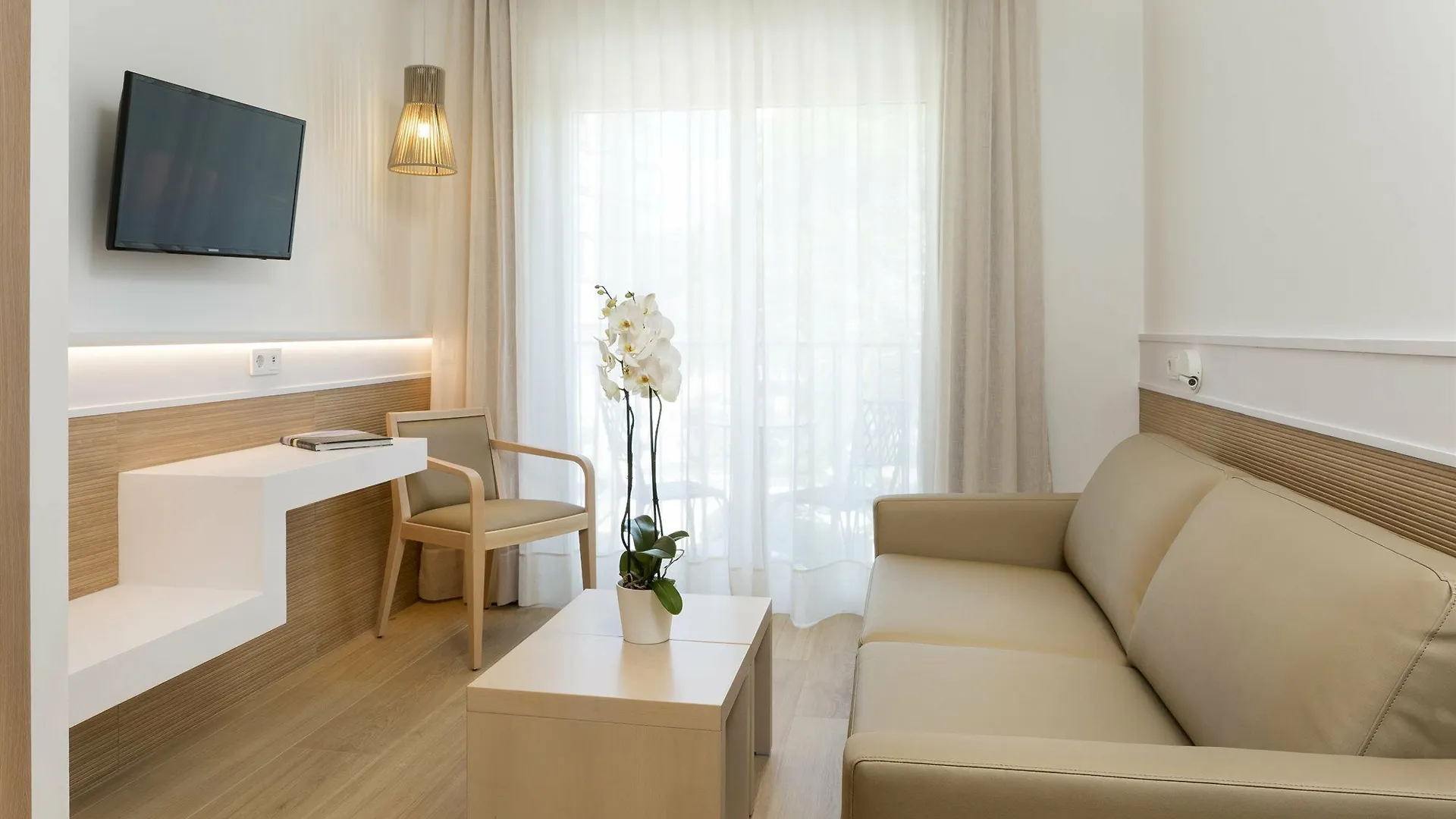 Hotel Costa Brava Castell-Platja d’Aro 3*,